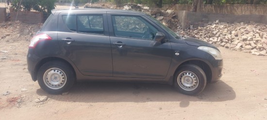 Maruti Suzuki Swift Lxi