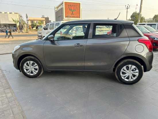 Maruti Suzuki Swift Vxi