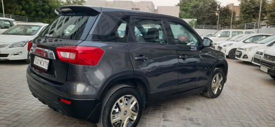 Maruti Suzuki VITARA BREZZA - LXI